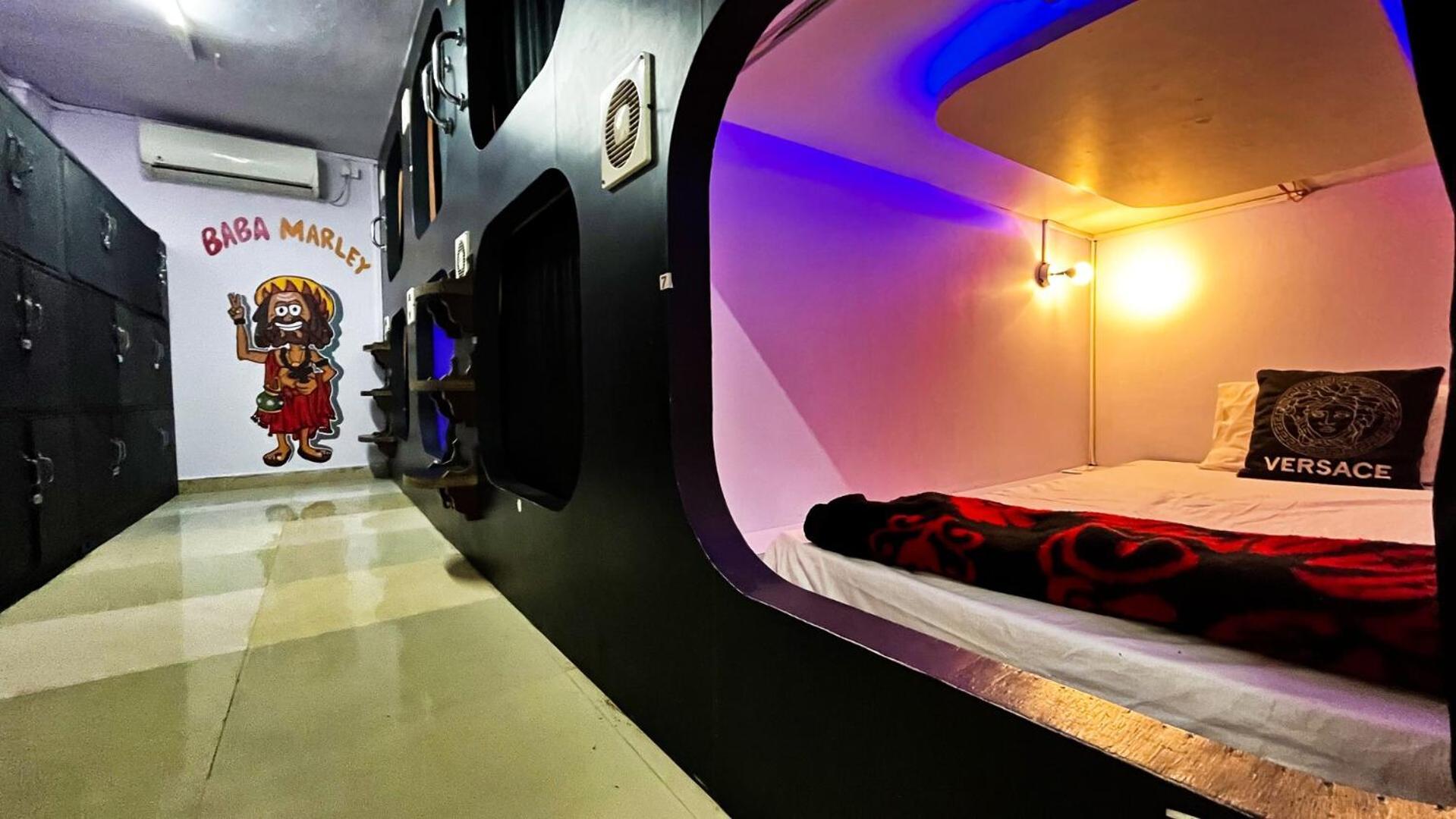 Madsquad Hostel Dorms & Rooms Varanasi Esterno foto